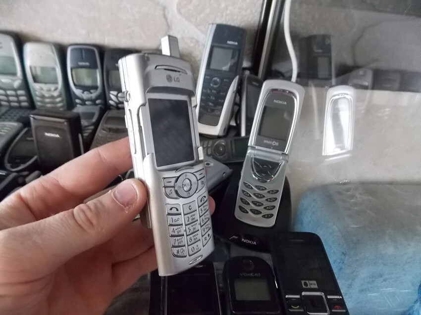 Моя небольшая коллекция мобильных телефонов
