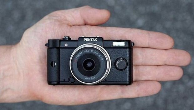 Pentax Q