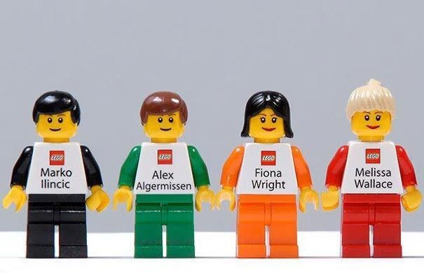Визитки сотрудников Lego