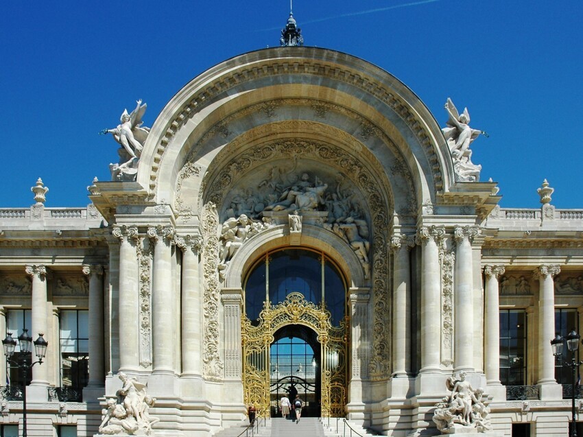 Малый дворец в Париже