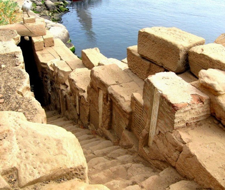 Нилометр: Древнее сооружение для измерения глубины Нила