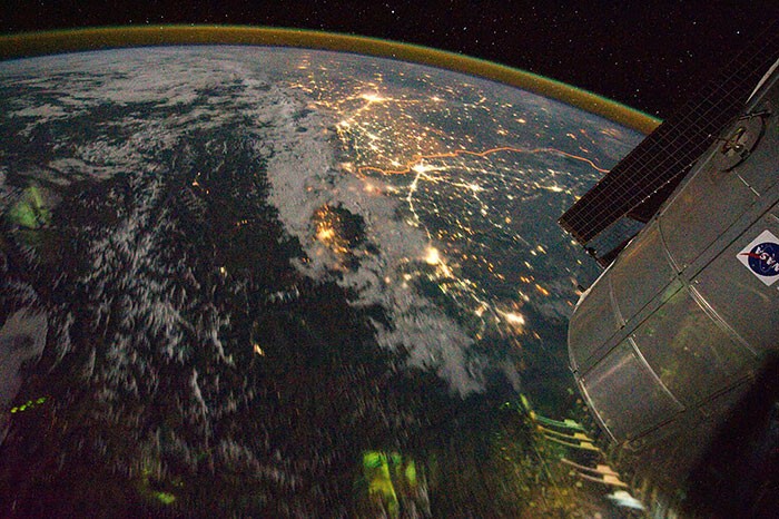 Граница Индии и Пакистана из космоса и с Земли