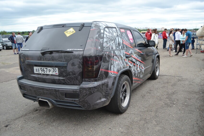 JEEP SRT8 1400 л.с vs Toyota MR2 Turbo 