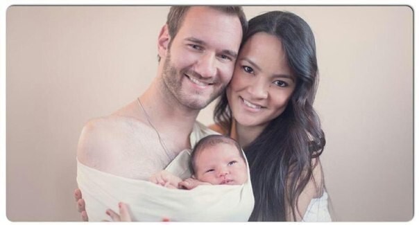14 февраля 2013 года у Канаэ и Ника родился сын – Киёси Джеймс Вуйчич.
