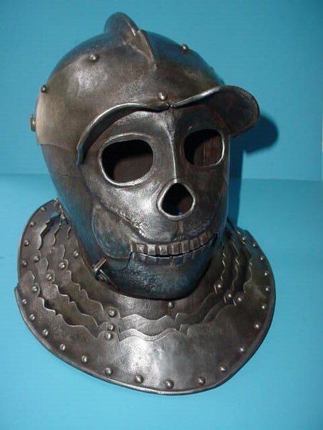Савойский шлем, XVI век