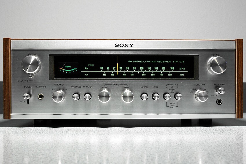 Sony STR 7035 Stereo Receiver (1974).