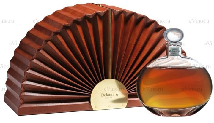 5. Коньяк Johnnie Walker: Le Voyage de Delamain, цена $7 400