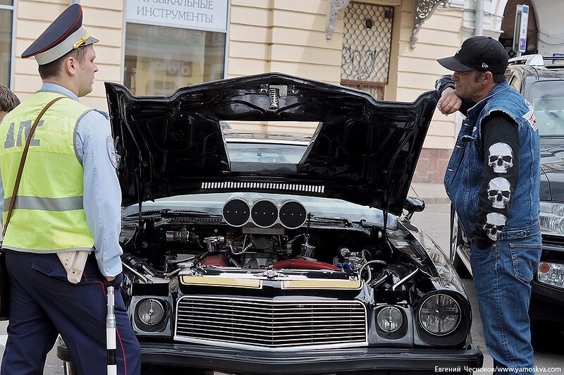 Ралли старинных автомобилей в Москве