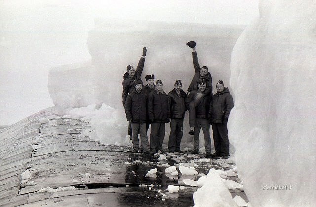  Экипаж проекта 941 на Северном полюсе