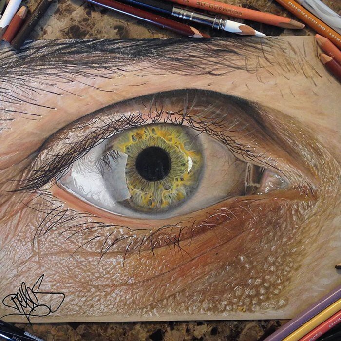 Гиперреалистические рисунки человеческих глаз