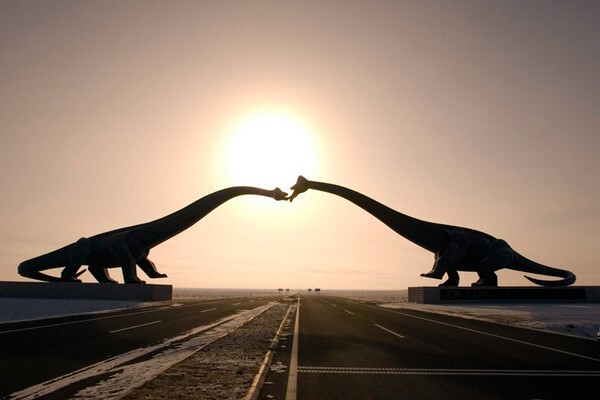 Целующиеся динозавры