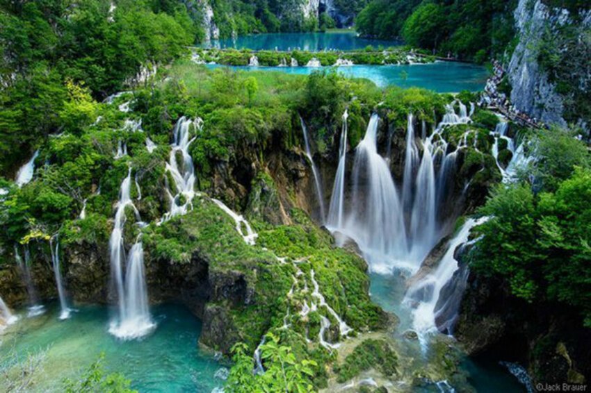 Потрясающие озера в Национальном парке в Хорватии