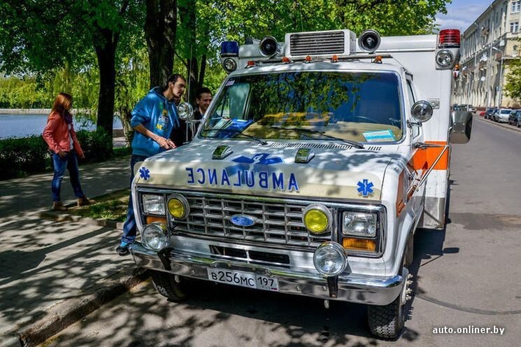 Парад ретро автомобилей в Минске