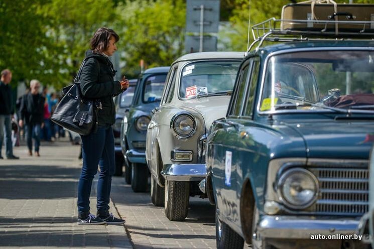 Парад ретро автомобилей в Минске