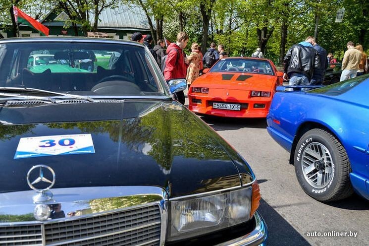 Парад ретро автомобилей в Минске