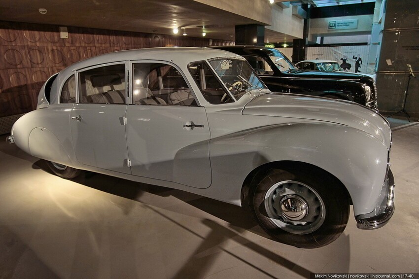 Первый легковой автомобиль покоривший Африку - Татра Т87