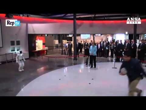 Робот ASIMO VS Меркель 