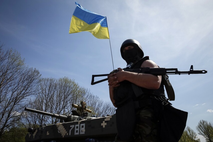 Киев начал масштабное наступление на Донбасс 