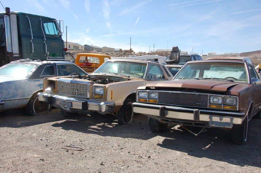 Кладбище автомобилей в Неваде 