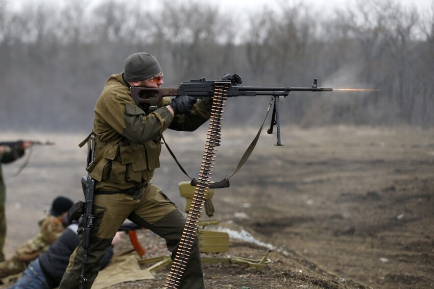 ВСУ обстреливают Донбасс тяжелым оружием
