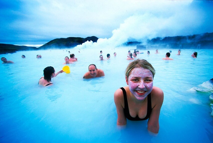 Это не фотошоп, а Голубая лагуна в Исландии
