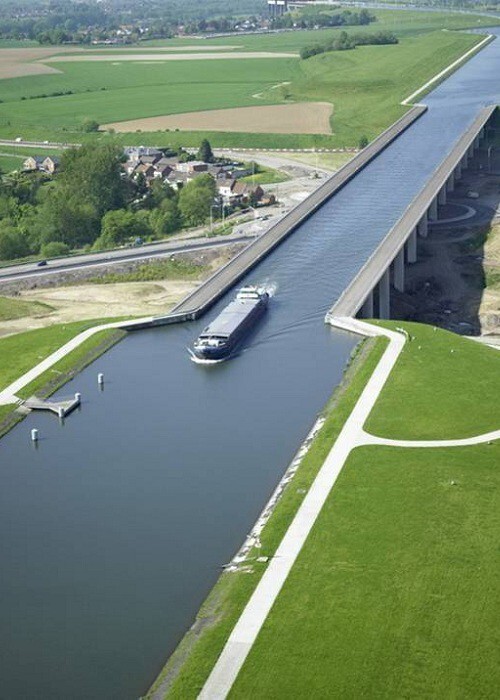 Акведук Понт дю Сарт, 498 метров (Бельгия)