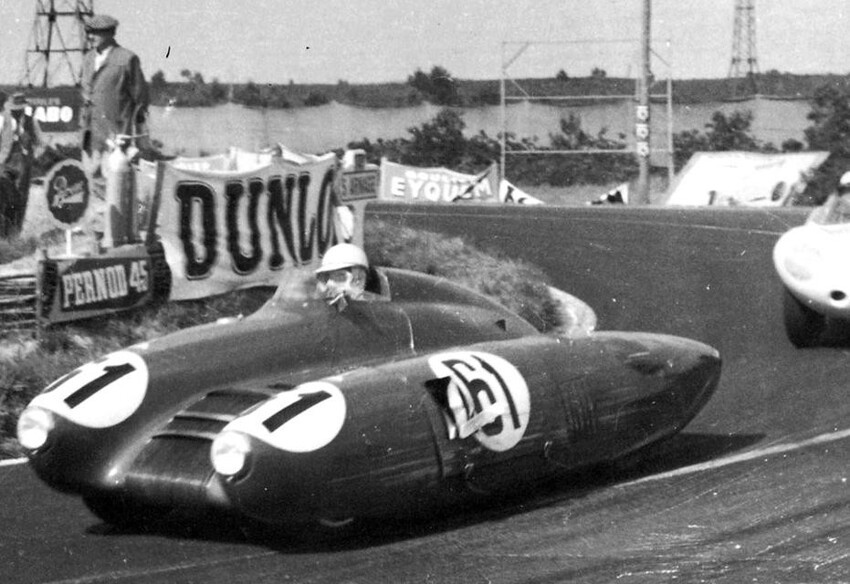 1955 – Nardi Giannini ND750 Bisiluro. Сход в результате аварии.