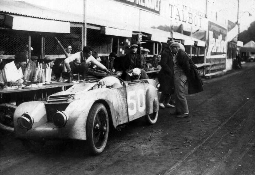 1925 – Chenard et Walcker Tank. Десятое место на финише.