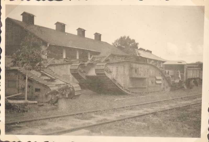 Ромбы Mk. V павшие при обороне Берлина. 1945.