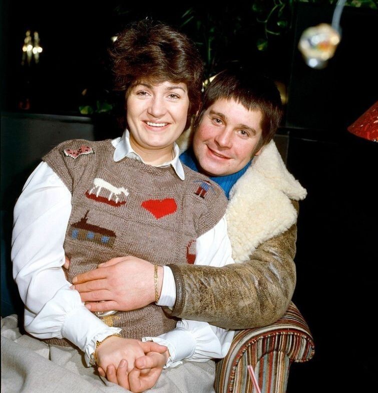 13. Оззи Осборн и его вторая жена Шэрон, Шотландия, 1982 год