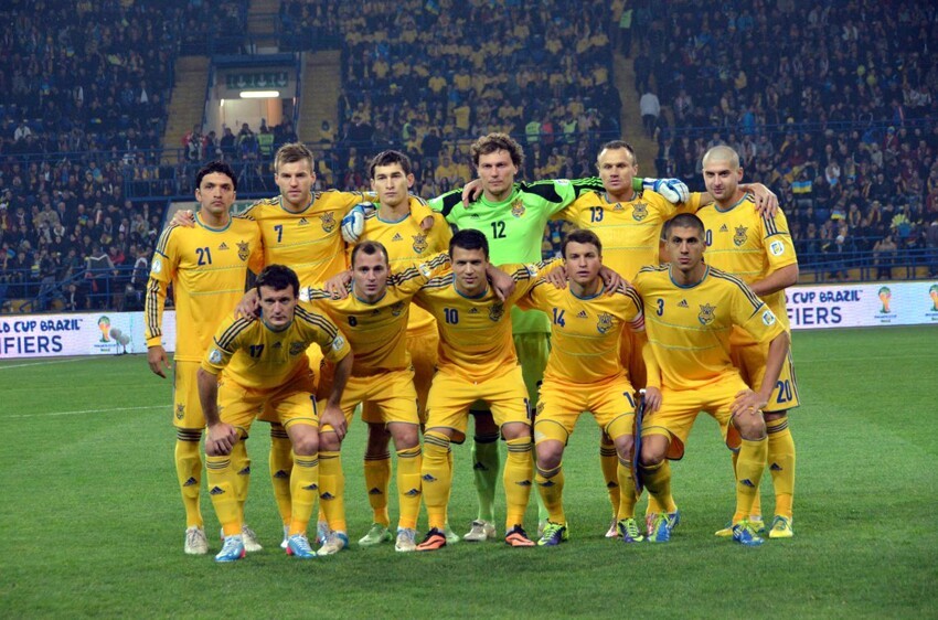 Обращение футболистов сборной Украины к своим фанатам!