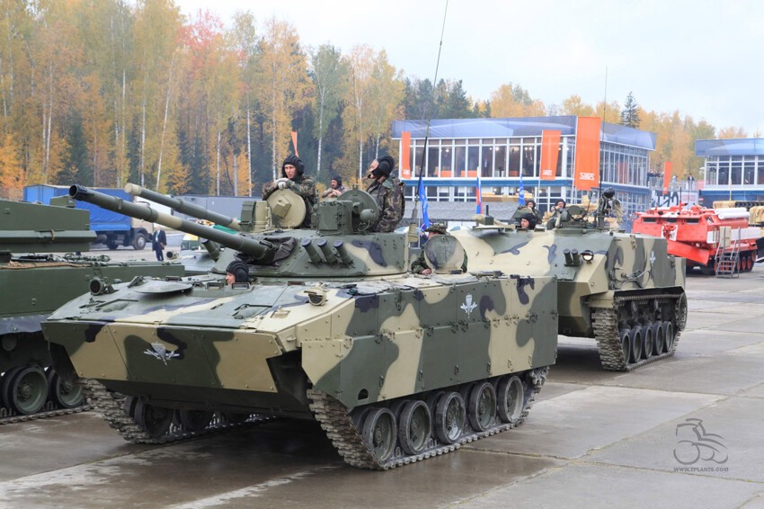 Выставка российской военной мощи! 