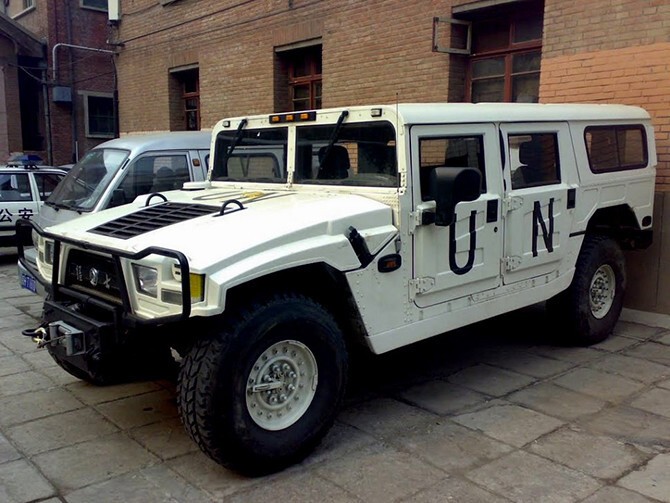 Dongfeng Crazy Soldier. Оригинал: Hummer H1