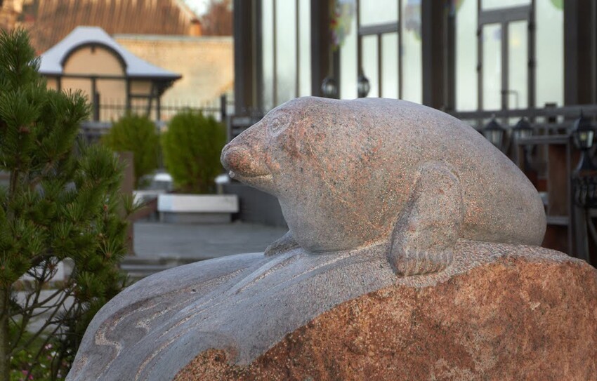 Памятник балтийскому тюленю в г Зеленоградске 