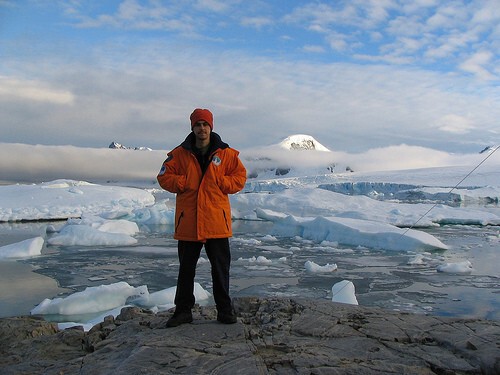 20. Эмилио Марко Пальма стал первым в мире ребенком, рожденным  на Антарктиде.