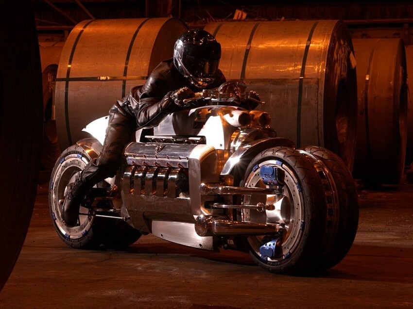 Самый быстрый мотоцикл в мире от Dodge