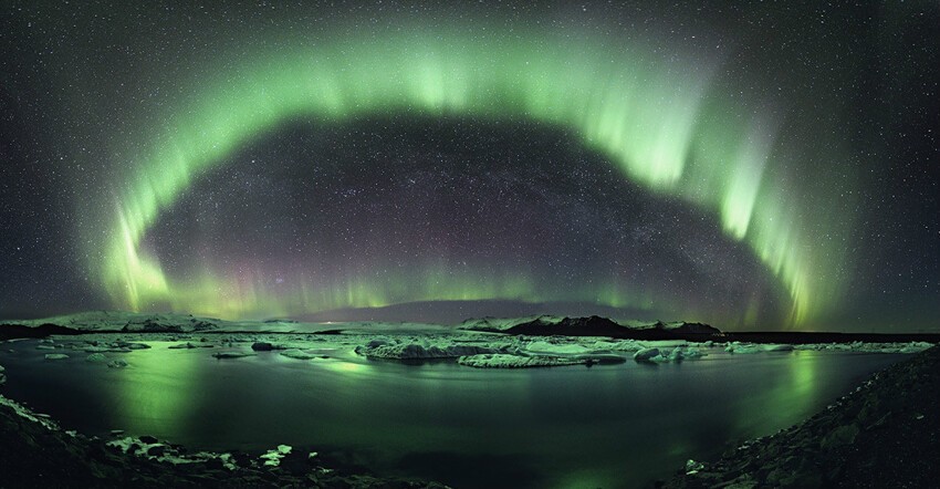 Stephane Vetter «Звёздная ночь в Исландии».