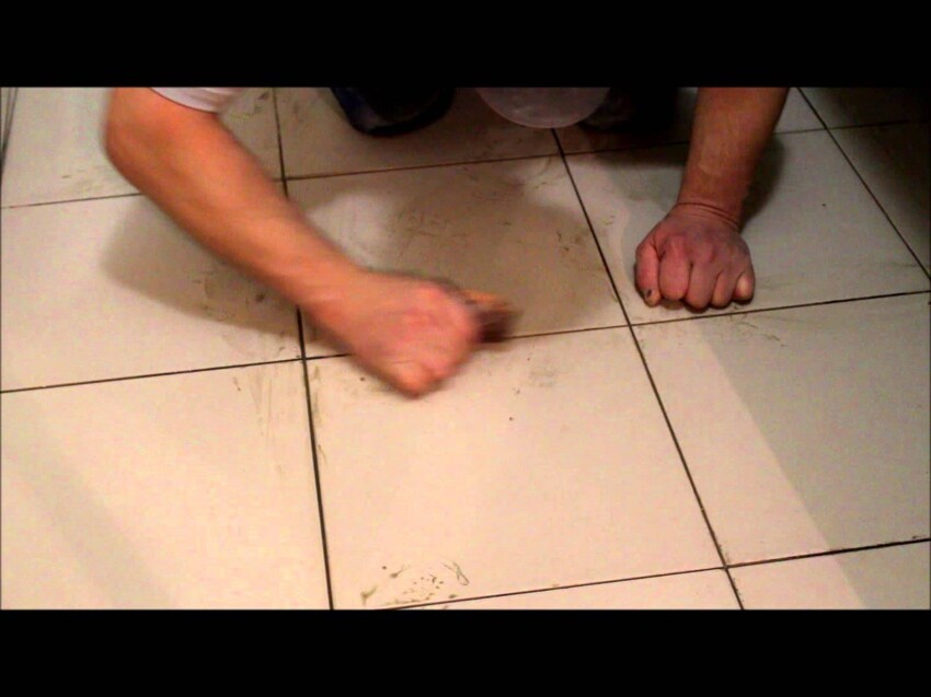 Как очистить швы между плиткой 