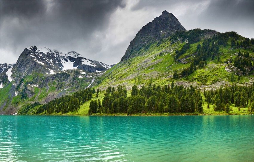 Верхнее Мультинское озеро, Алтай . Автор фото Дмитрий Пичугин.