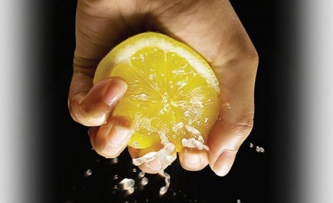 9. Cок лимона