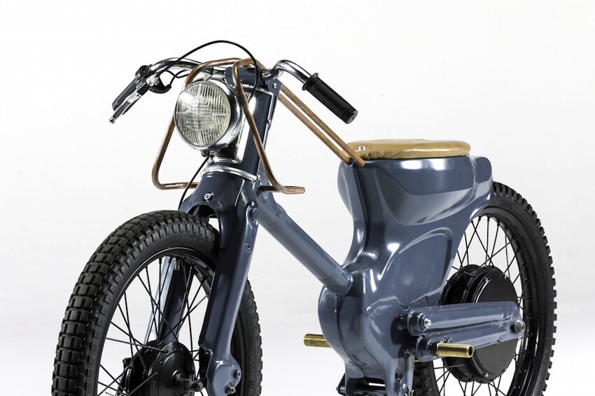Мотоцикл ретро-дизайна на электрическом двигателе