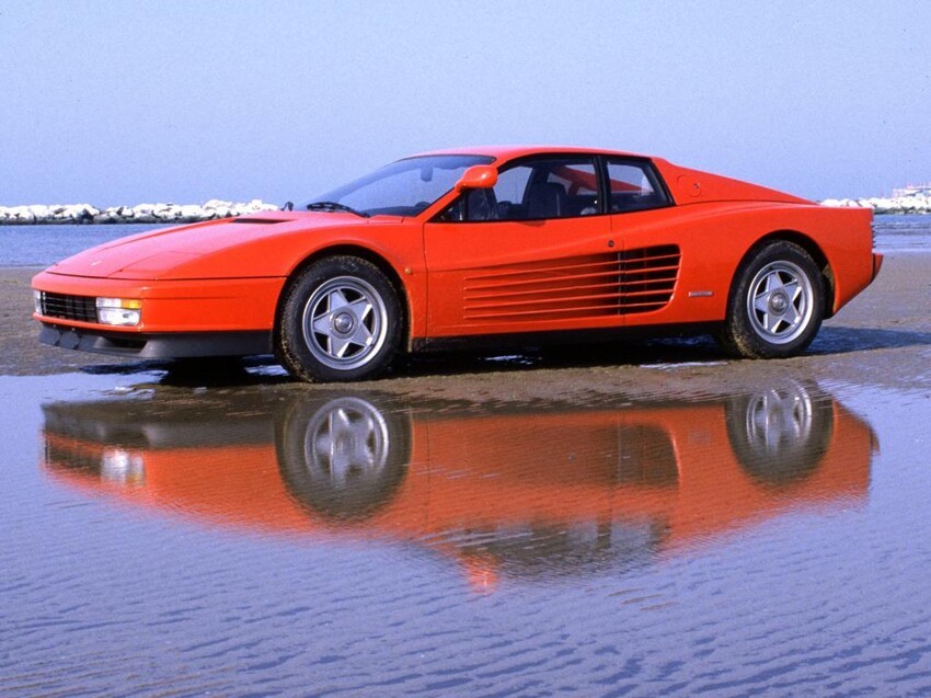 Ferrari Testarossa 