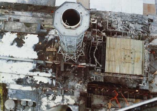 1986 год. Чернобыльская АЭС. Сооружение саркофага над четвертым энергоблоком.