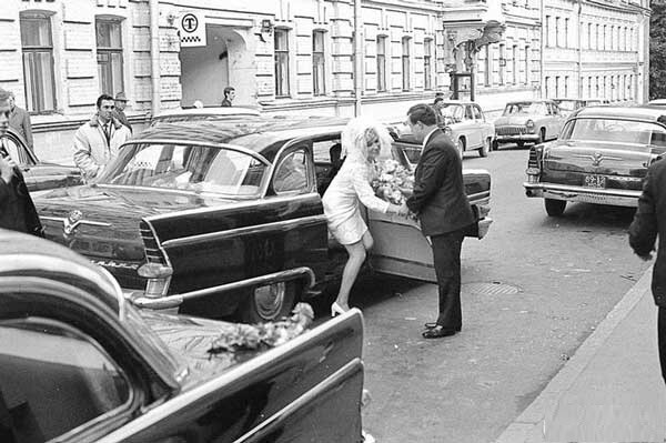 Свадебные кортежи времен СССР
