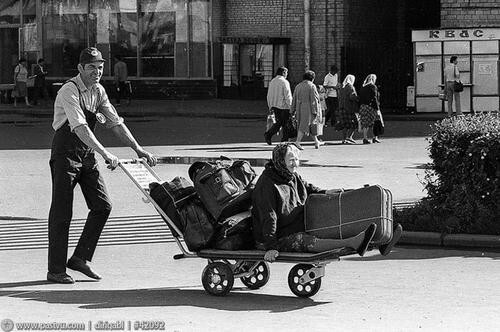 27. Москва, 1985 год