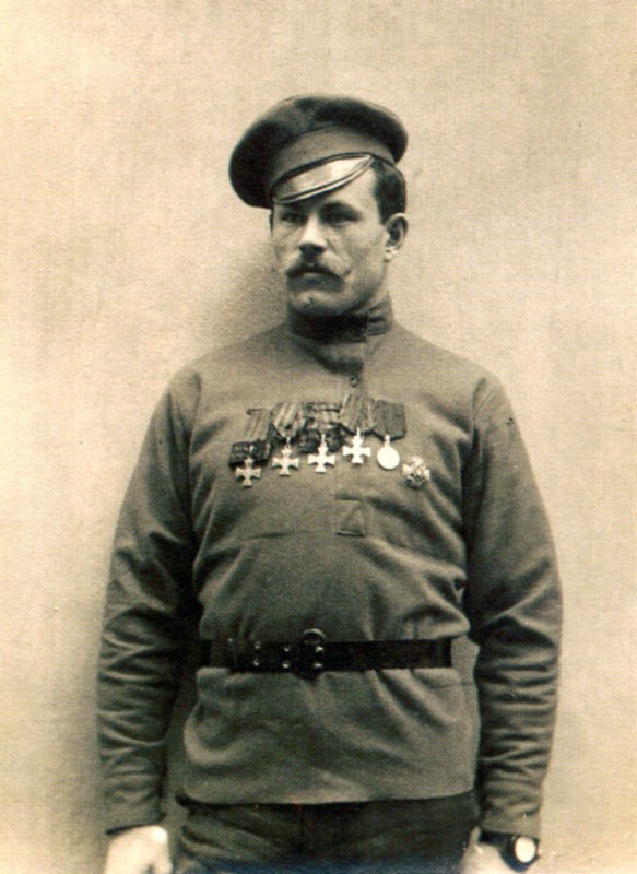 Унтер-офицеры (аналог современного сержантского состава) 100 лет назад