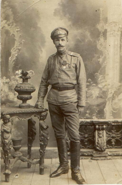 Унтер-офицер 10-го драгунского Новгородского полка. 1915г.