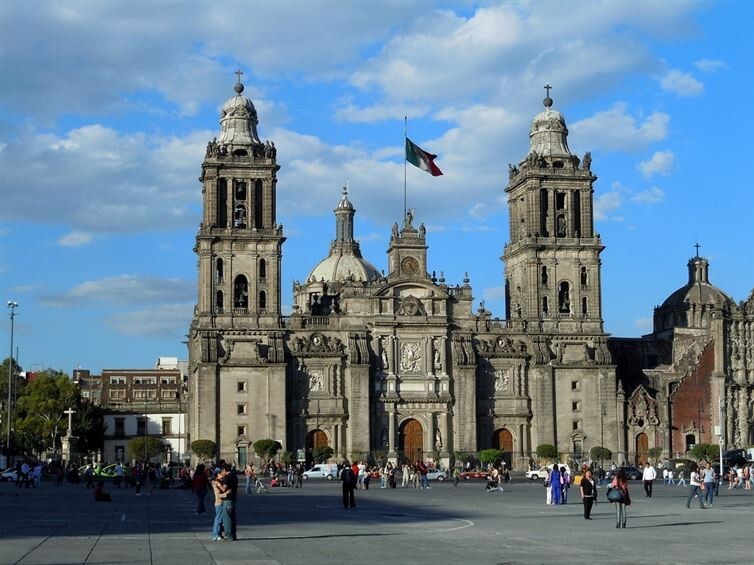 4. Кафедральный собор в Мехико
