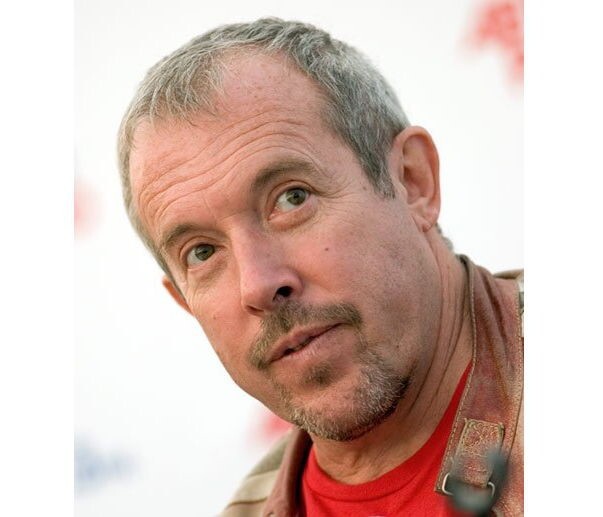 AFTERHOURS.FM: Андрей Макаревич попросил политического убежища