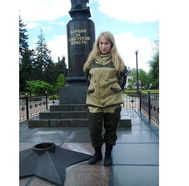 Ополченец Светлана: "Мы должны держать Донбасс!"